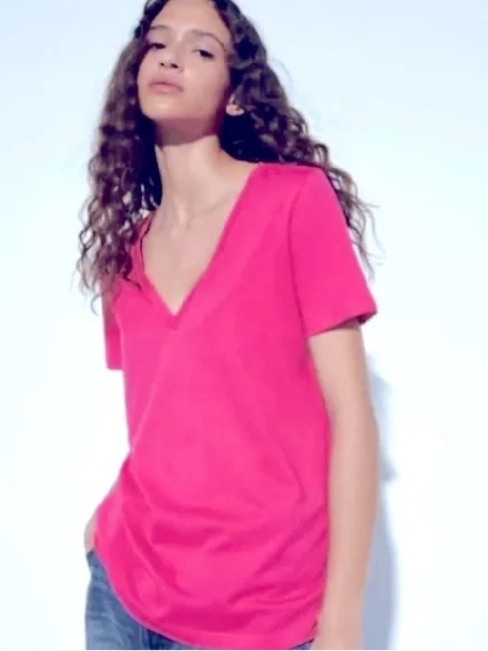 Women's EUC Zara Hot Pink V-neck Slub Tee Size small